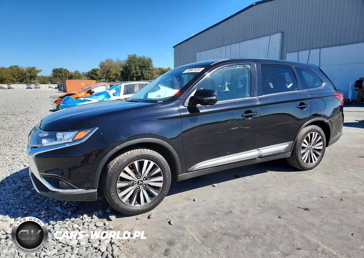 2020 Mitsubishi Outlander Se