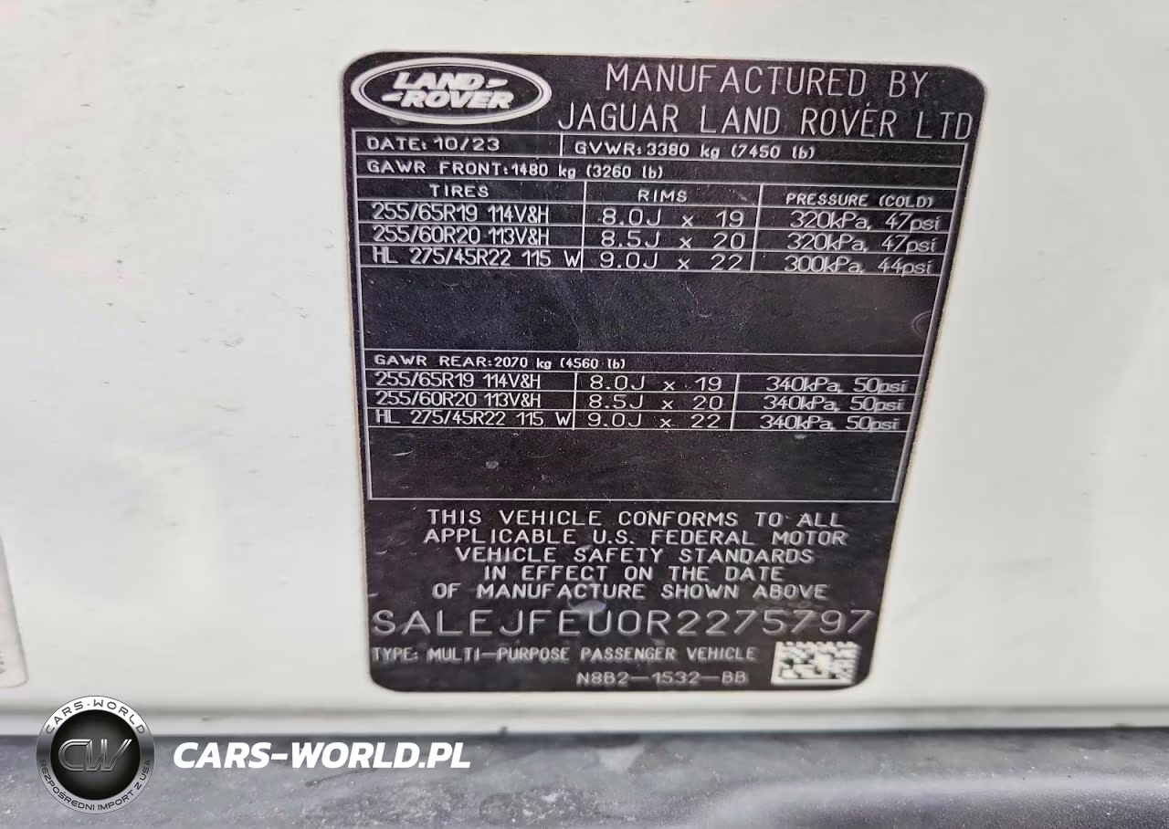 2024 Land Rover Defender 130 S VIN:SALEJFEU0R2275797 - 13