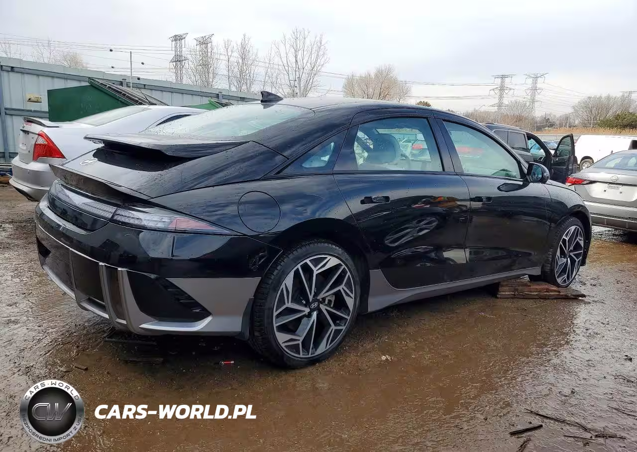2024 Hyundai Ioniq 6 Limited VIN:KMHM54AC4RA081266 - 3