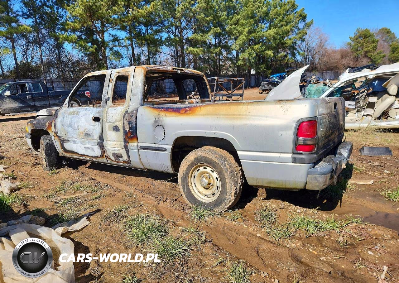 1999 Dodge Ram 1500 VIN:3B7HC13Y9XG246956 - 2