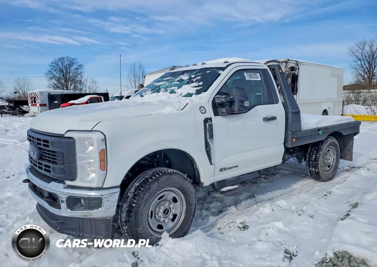 2024 Ford F350 Super Duty Flatbed Truck – zdjęcie 1 z 12