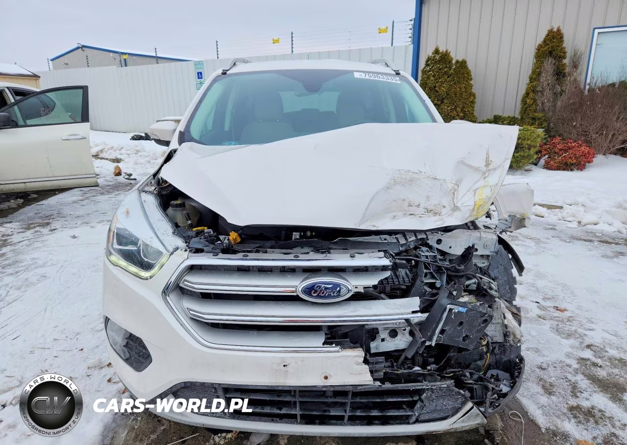 2017 Ford Escape Titanium VIN:1FMCU0JD8HUC25415 - 5