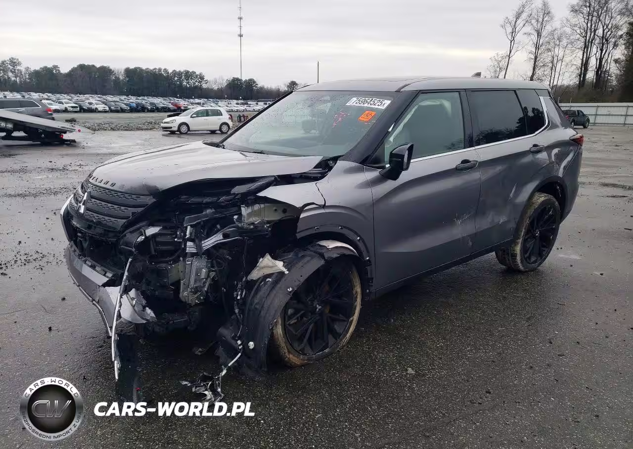 2022 Mitsubishi Outlander Se