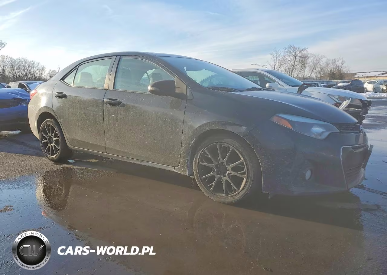 2016 Toyota Corolla S Special Edition VIN:2T1BURHE0GC590525 - 4