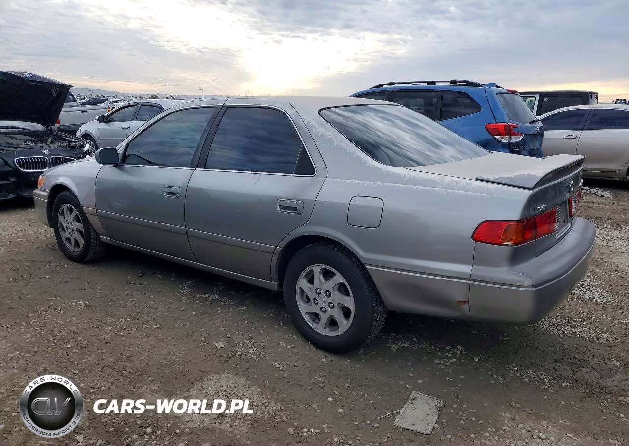2000 Toyota Camry Le VIN:JT2BG28KXY0484916 - 2