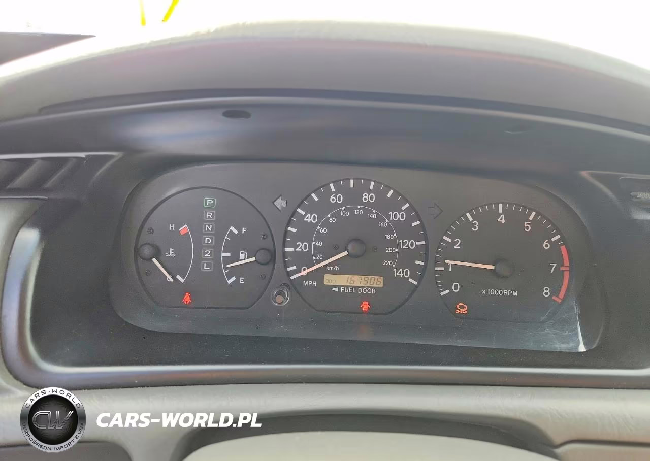 2000 Toyota Camry Le VIN:JT2BG28KXY0484916 - 9