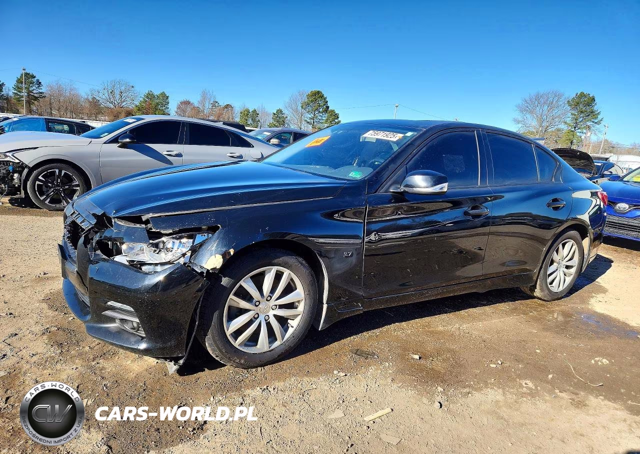 2015 Infiniti Q50 Premium