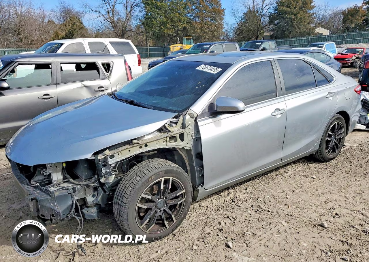 2017 Toyota Camry Le – zdjęcie 1 z 13