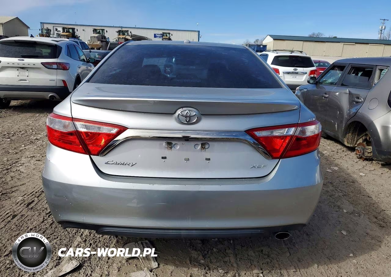 2017 Toyota Camry Le VIN:4T1BF1FK3HU660250 - 6