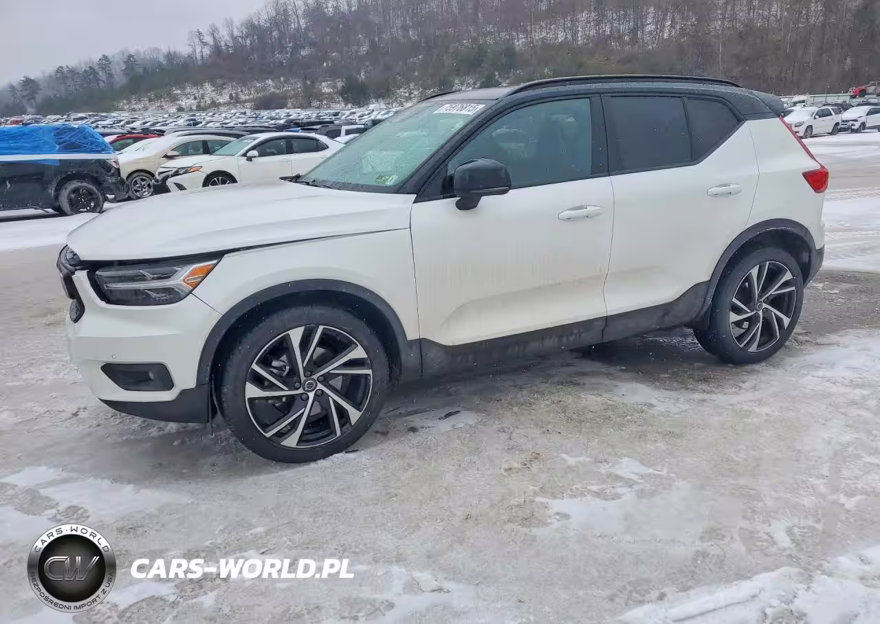 2021 Volvo Xc40 T5 R-Design