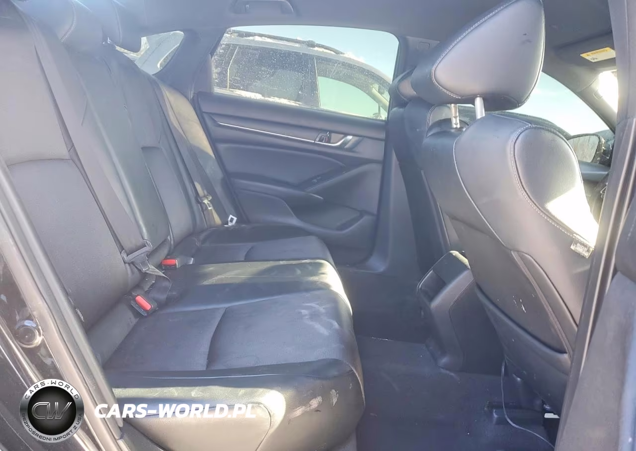 2018 Honda Accord Sport VIN:1HGCV1F30JA013091 - 10