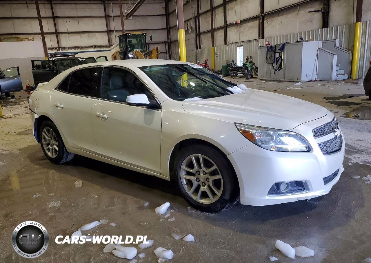 2013 Chevrolet Malibu 1Lt VIN:1G11D5RR1DF109053 - 4