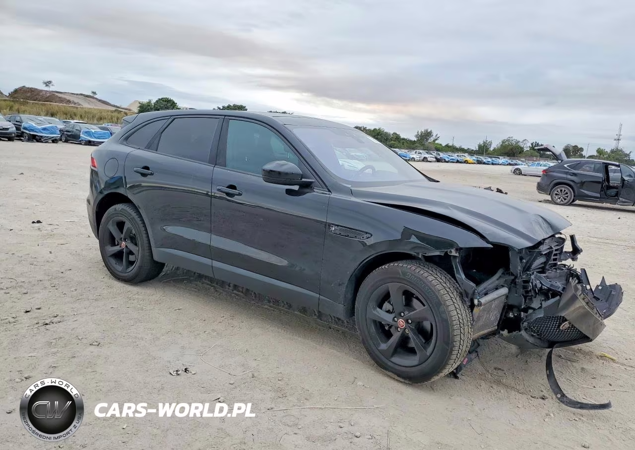 2020 Jaguar F-Pace Premium VIN:SADCJ2FX9LA618303 - 4