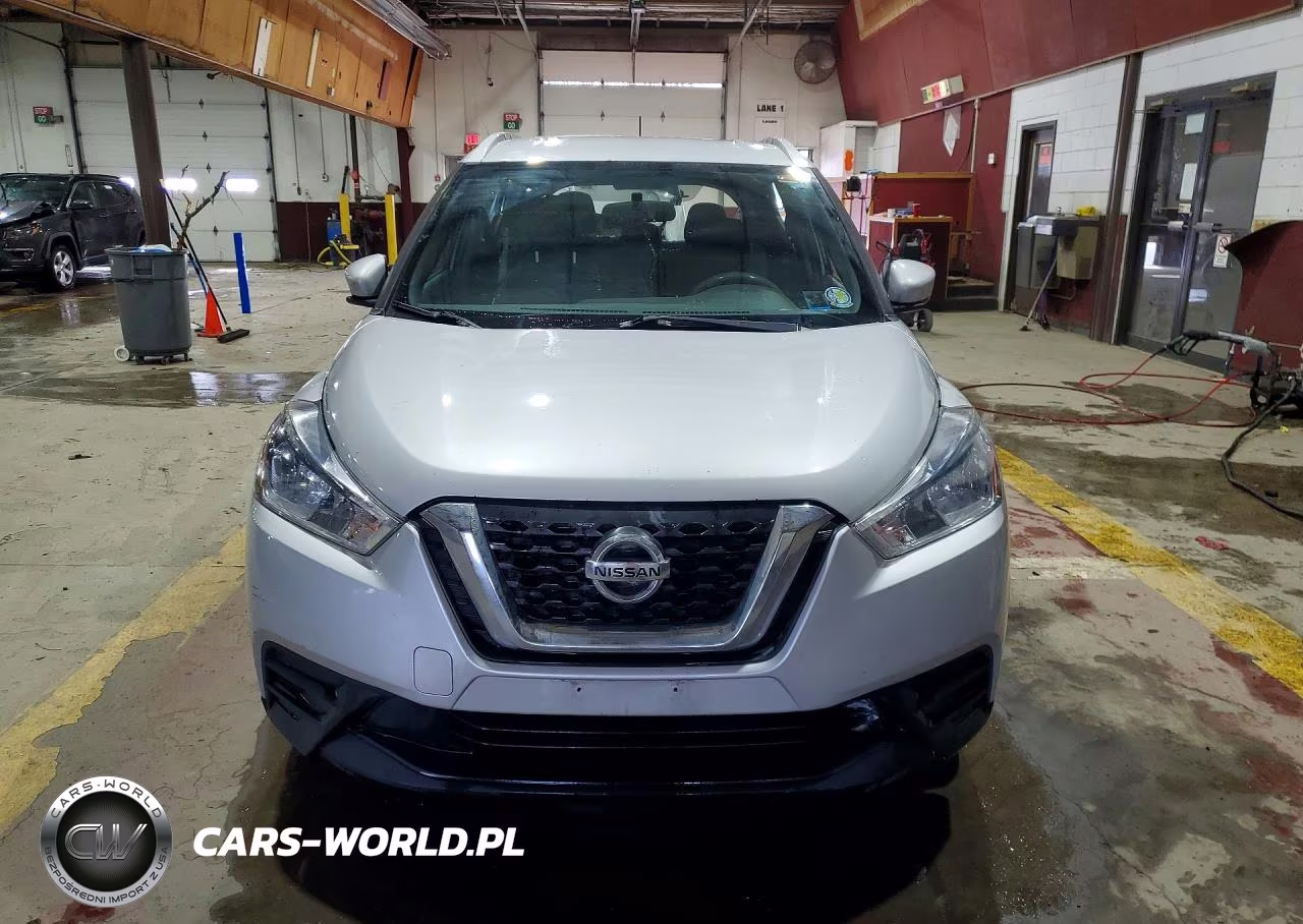 2019 Nissan Kicks S VIN:3N1CP5CU5KL503827 - 5