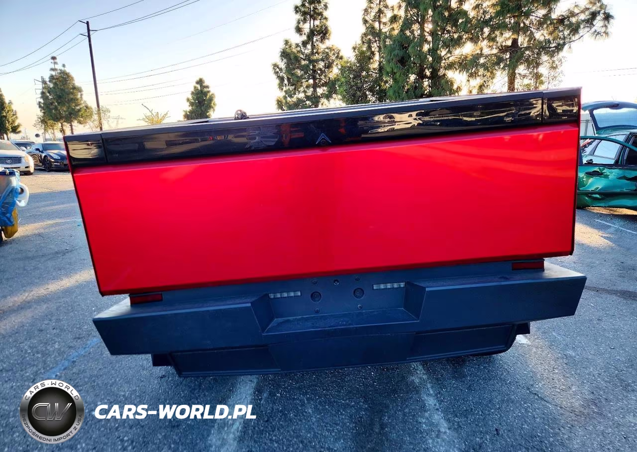 2025 Tesla Cybertruck VIN:7G2CEHEE2SA071779 - 6
