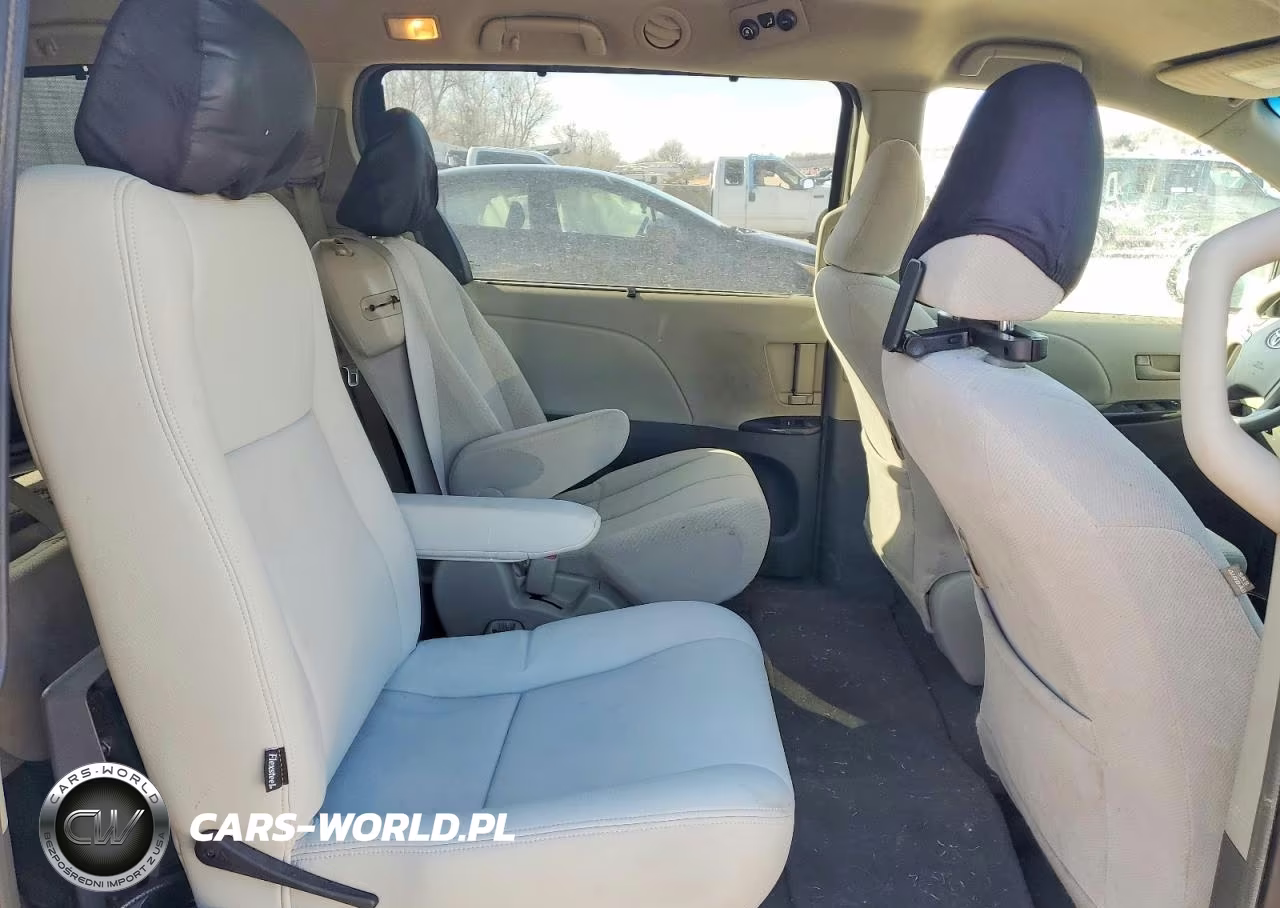 2011 Toyota Sienna Le VIN:5TDKK3DC6BS005177 - 11