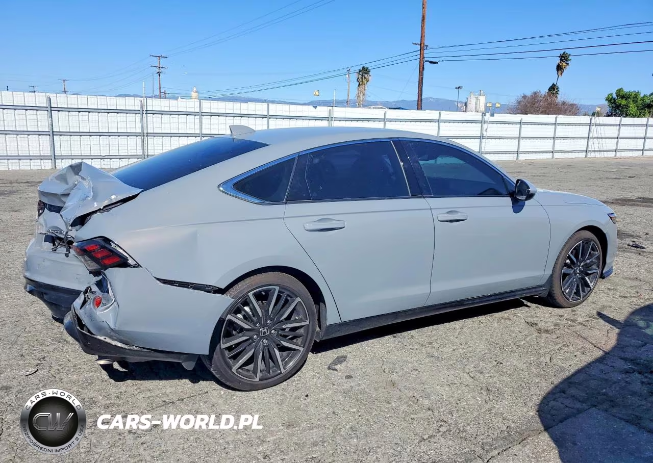 2025 Honda Accord Touring Hybrid VIN:1HGCY2F88SA056975 - 3