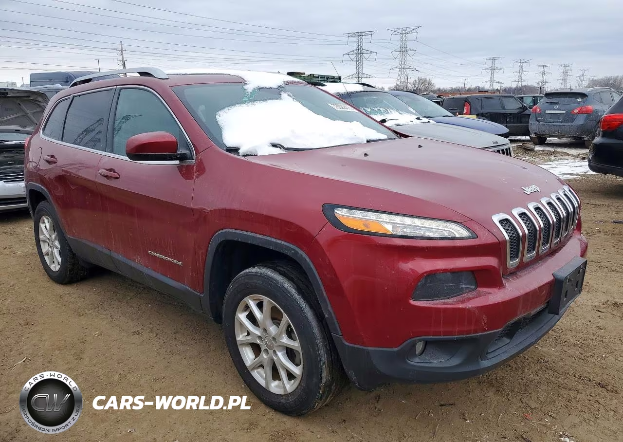 2017 Jeep Cherokee Latitude VIN:1C4PJMCS2HW646990 - 4