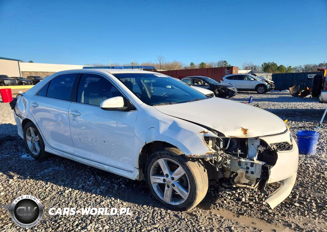 2013 Toyota Camry Se VIN:4T1BF1FK3DU259632 - 4