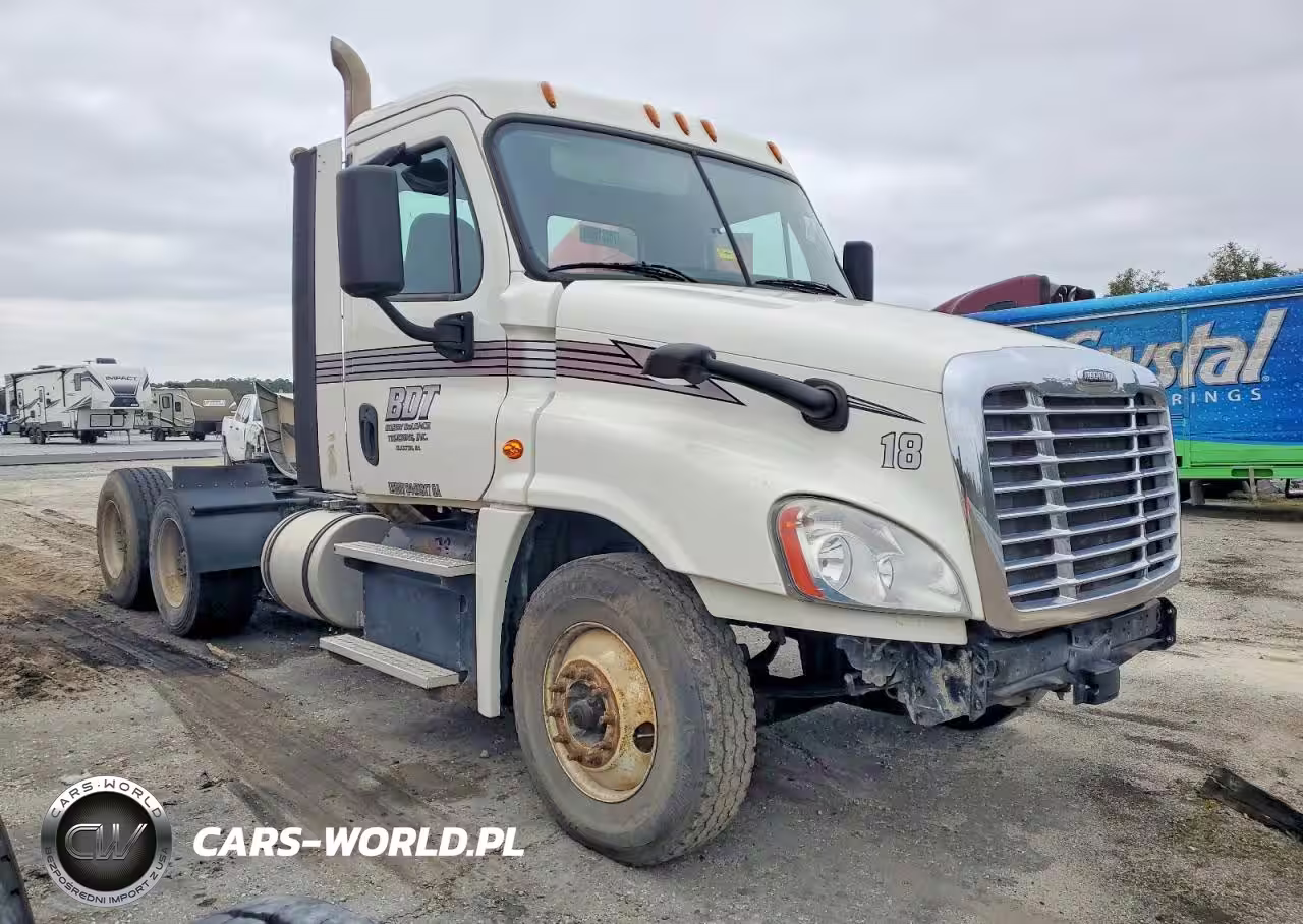2018 Freightliner Cascadia 125 Semi Truck