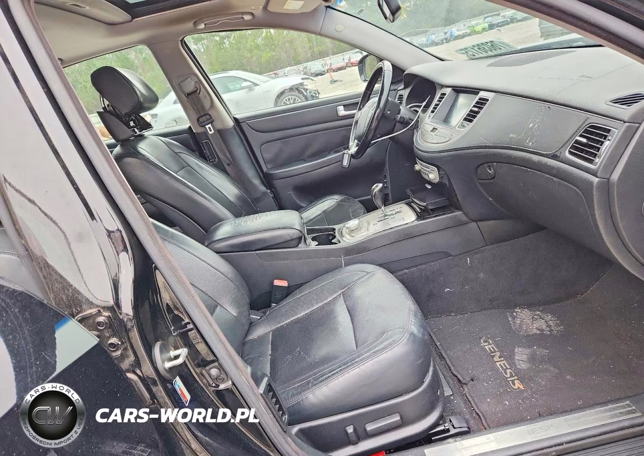 2013 Hyundai Genesis 3.8L VIN:KMHGC4DDXDU232321 - 7