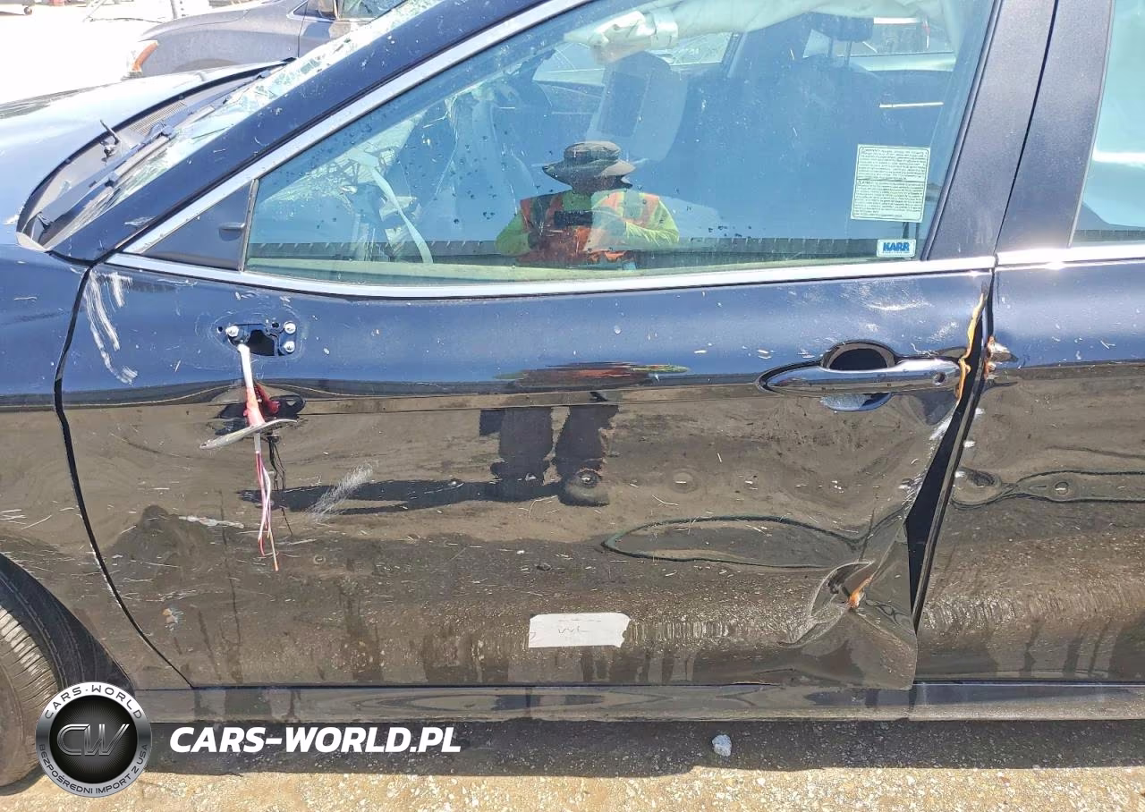 2025 Toyota Camry Xle VIN:4T1DAACK0SU194604 - 12