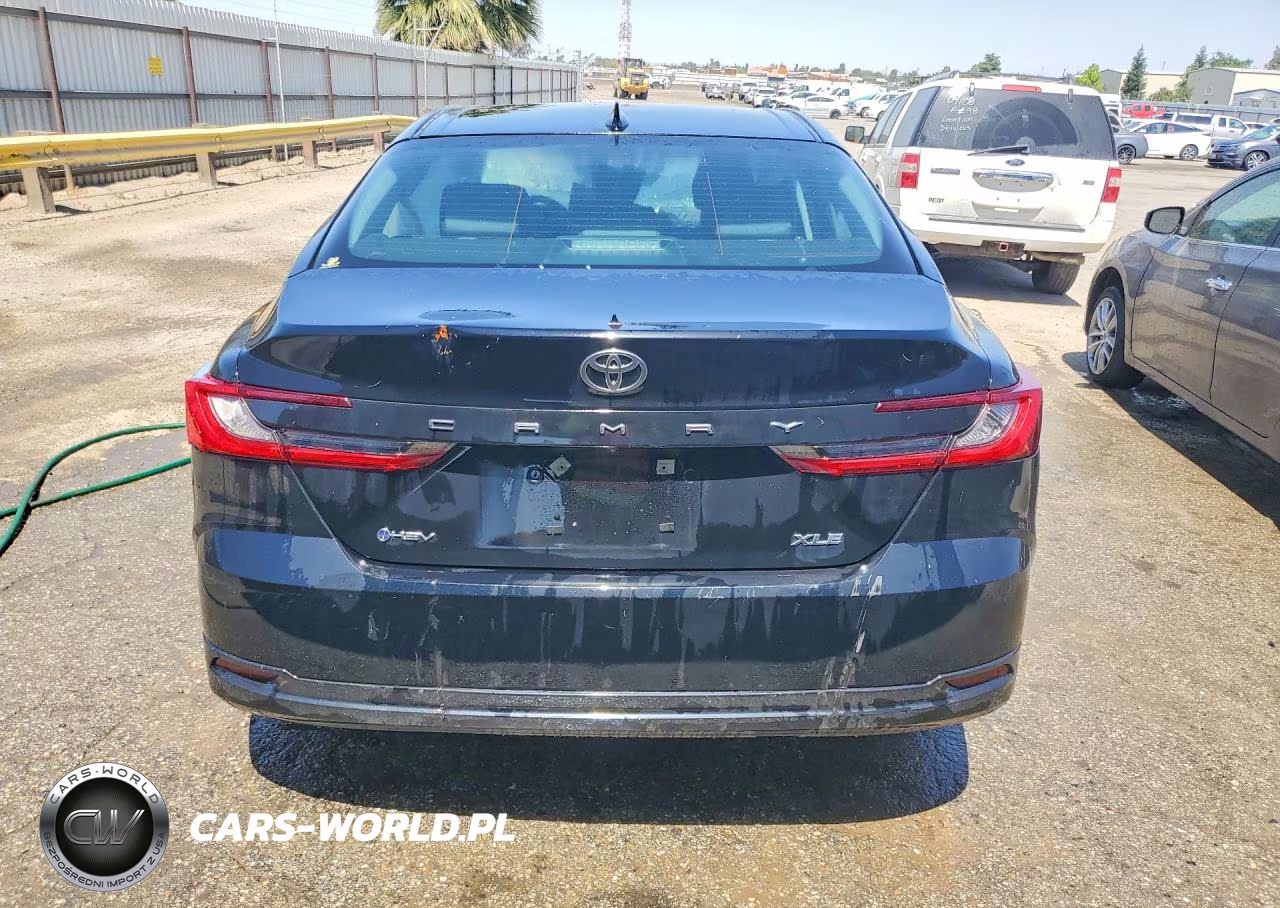 2025 Toyota Camry Xle VIN:4T1DAACK0SU194604 - 6