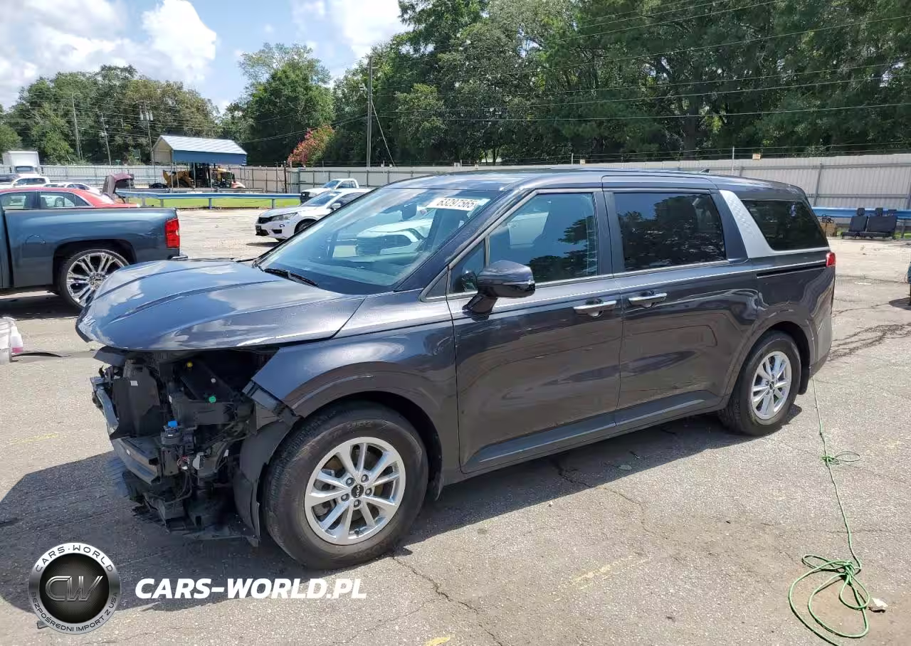 2023 Kia Carnival Lx
