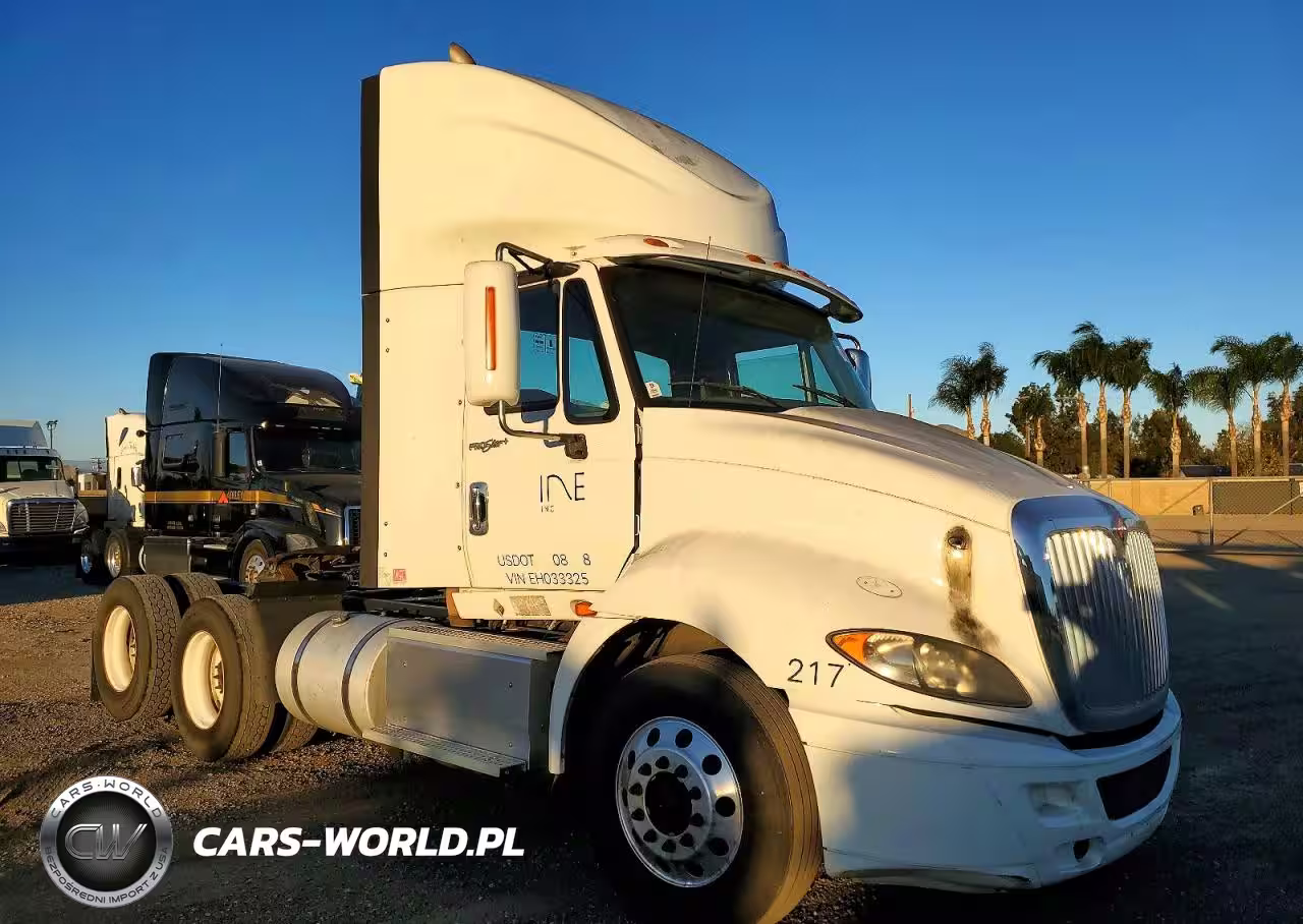 2014 International Prostar - Semi Truck