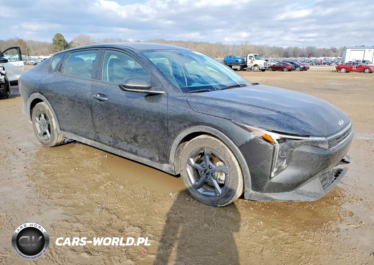 2025 Kia K4 Lx VIN:3KPFT4DE4SE200064 - 4
