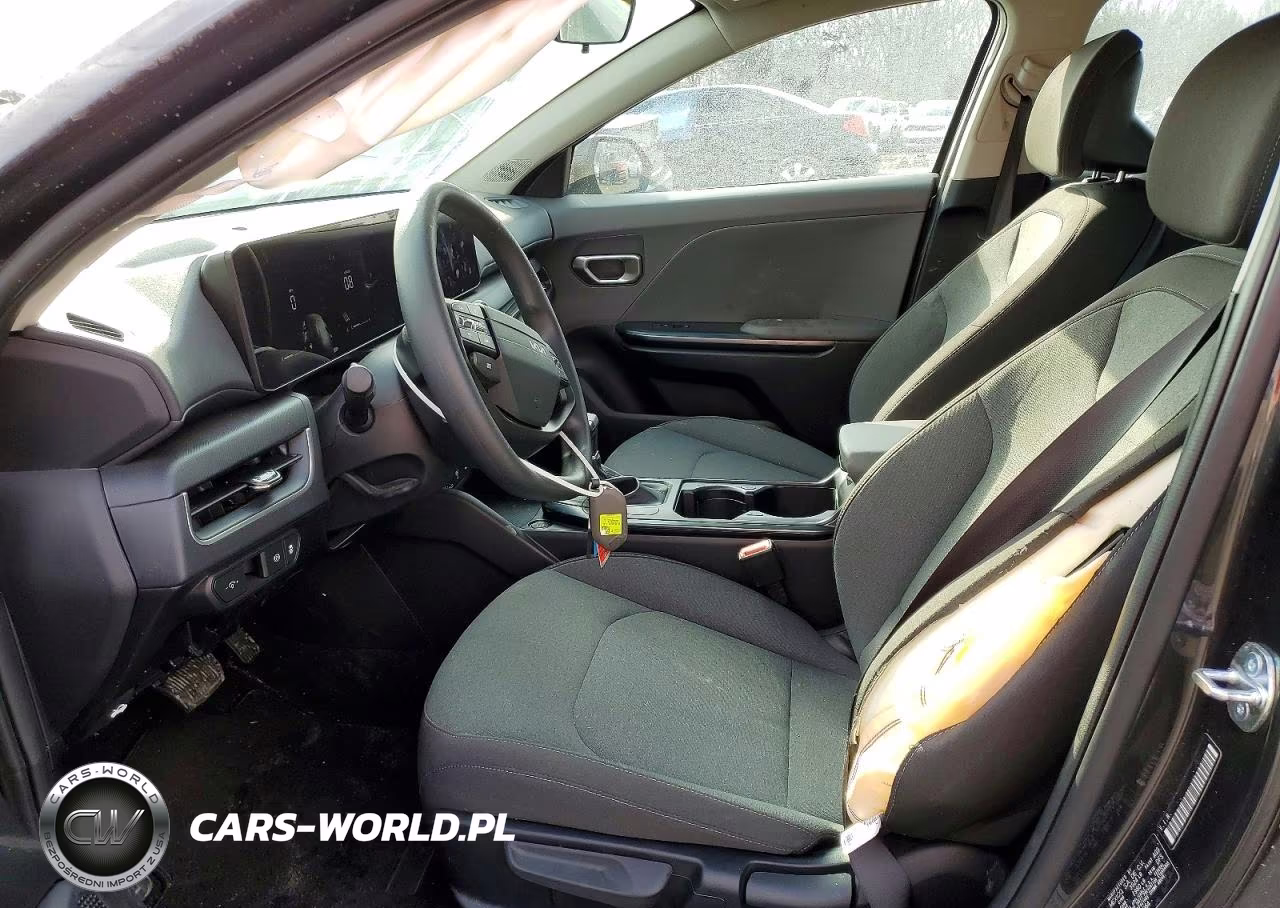 2025 Kia K4 Lx VIN:3KPFT4DE4SE200064 - 7