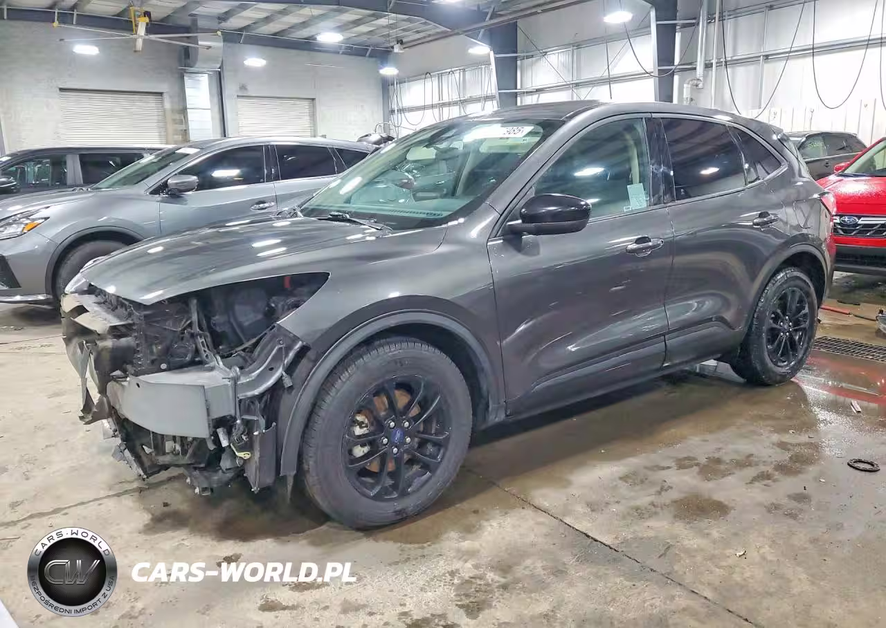 2020 Ford Escape Se Sport