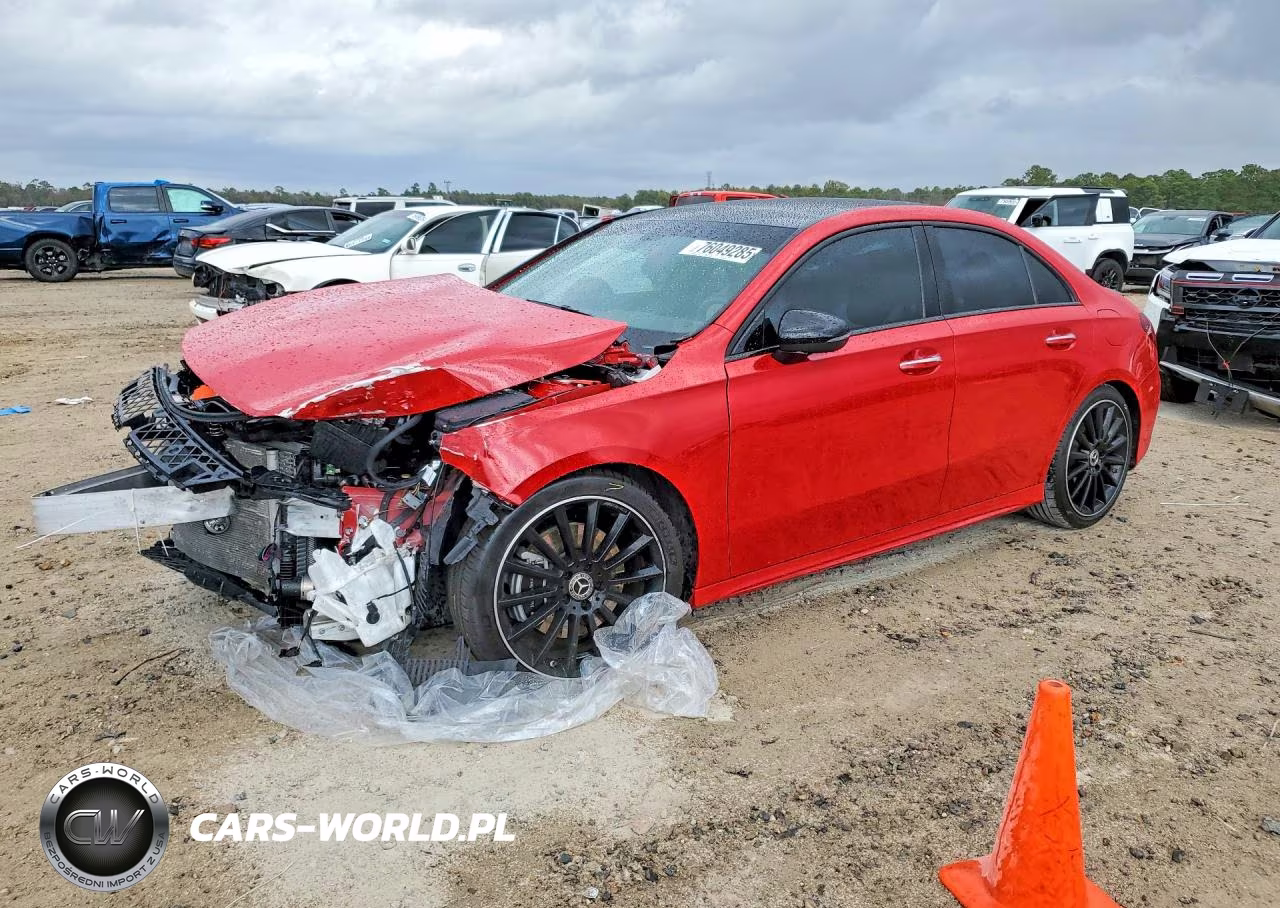 2020 Mercedes-Benz A 220