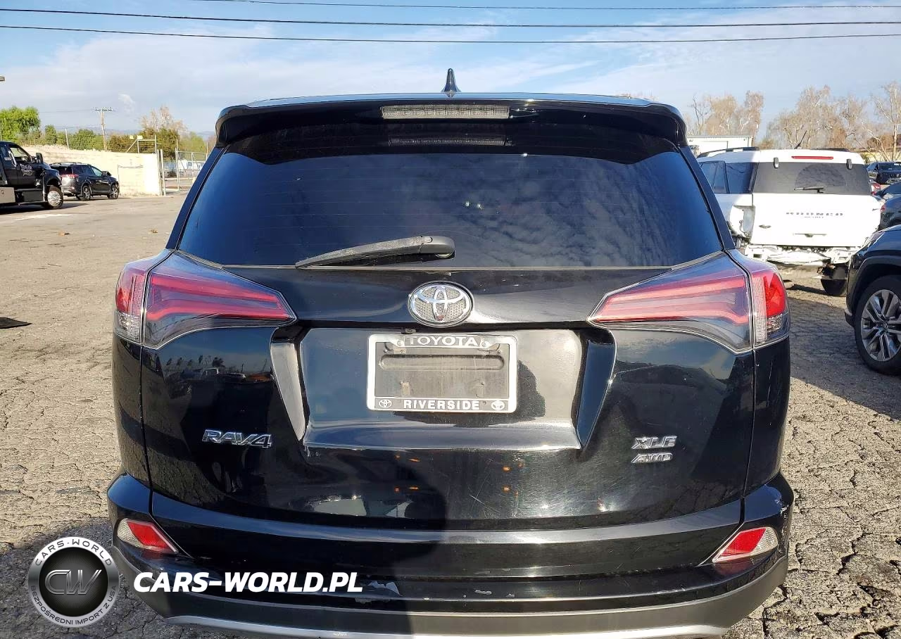 2018 Toyota Rav4 Adventure VIN:2T3RFREV6JW816416 - 6