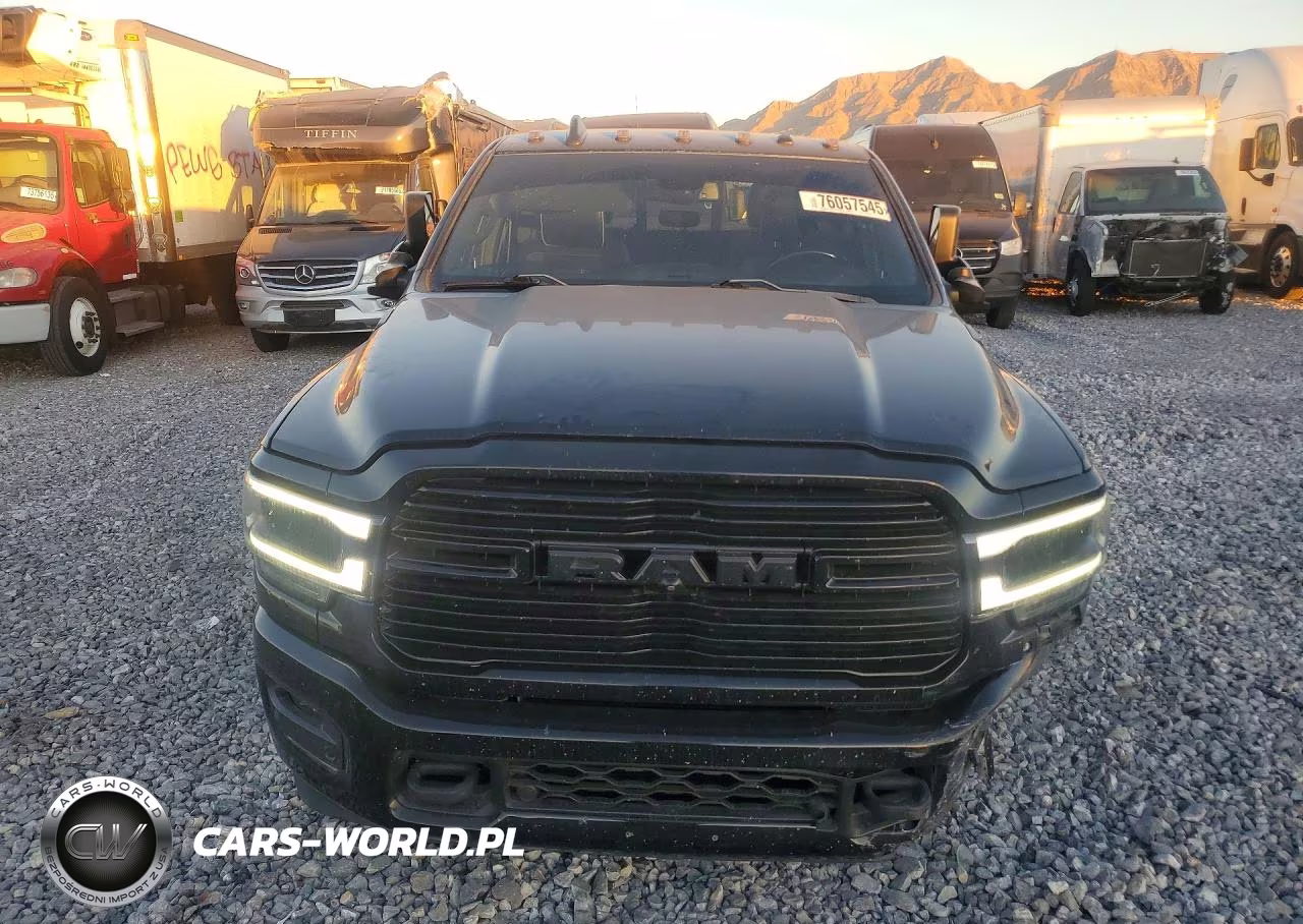 2022 Ram 3500 Laramie VIN:3C63RRJL5NG101979 - 5