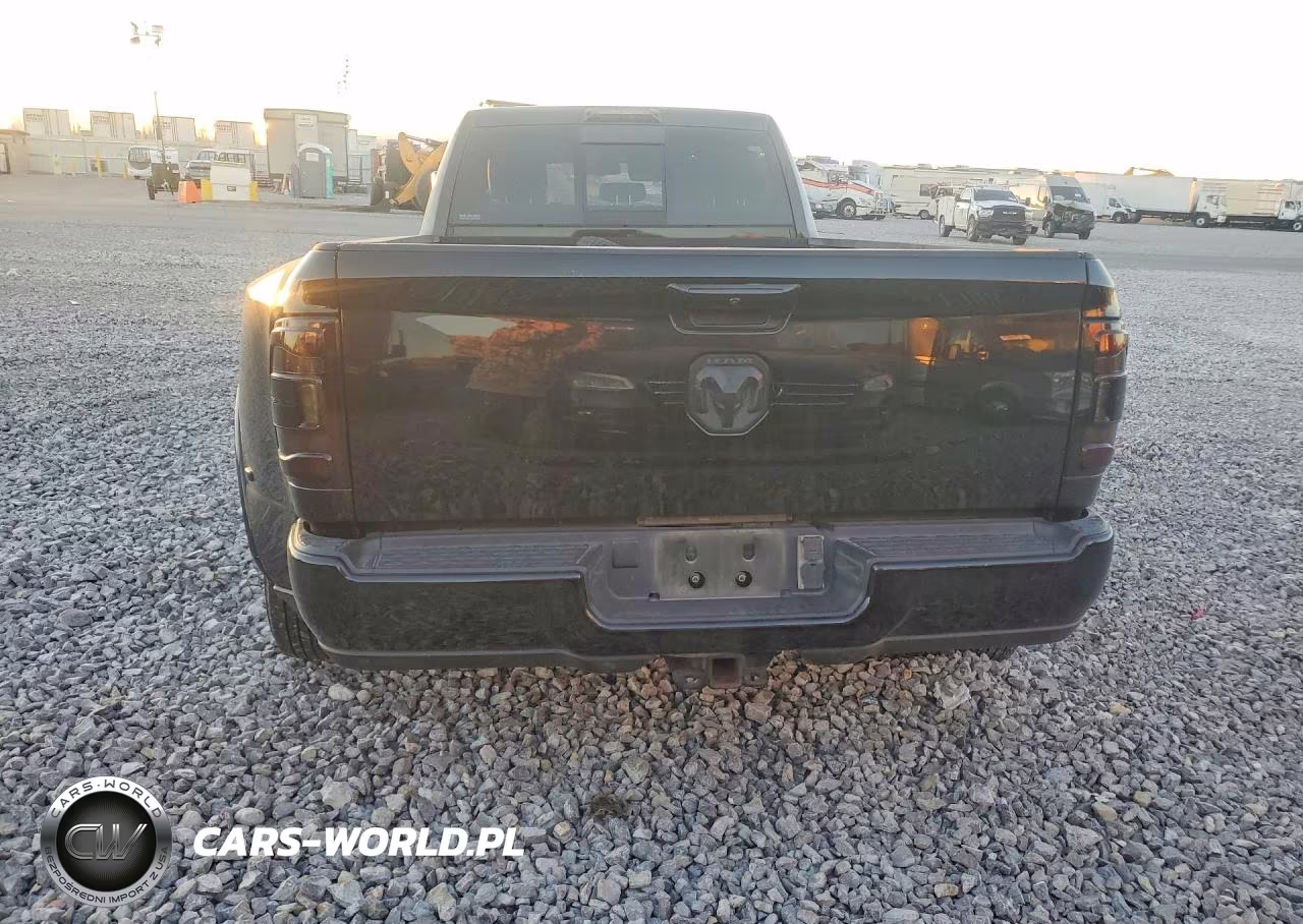 2022 Ram 3500 Laramie VIN:3C63RRJL5NG101979 - 6