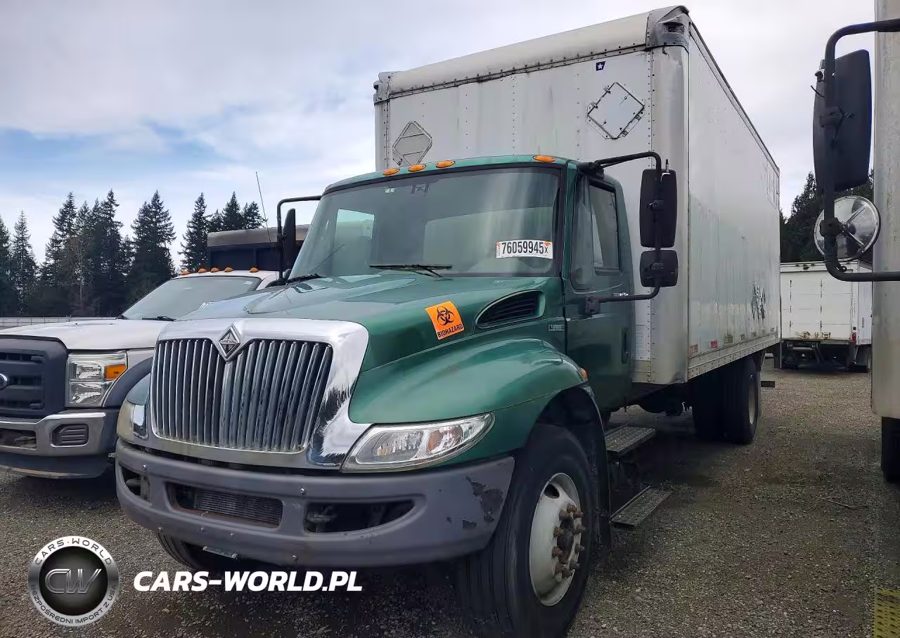 2009 International 4300 Box Truck