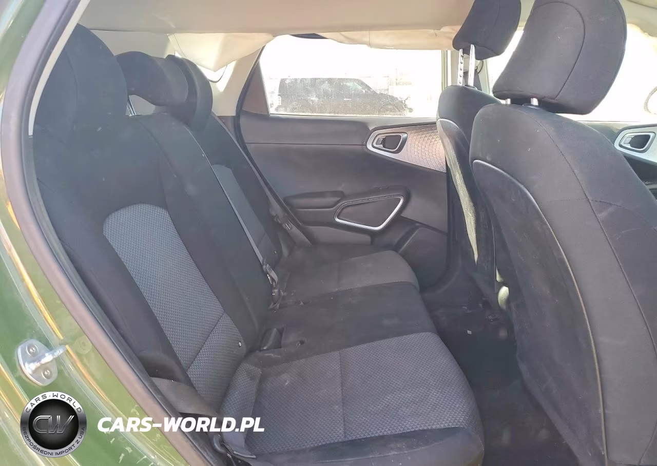 2020 Kia Soul VIN:KNDJ23AUXL7118313 - 11