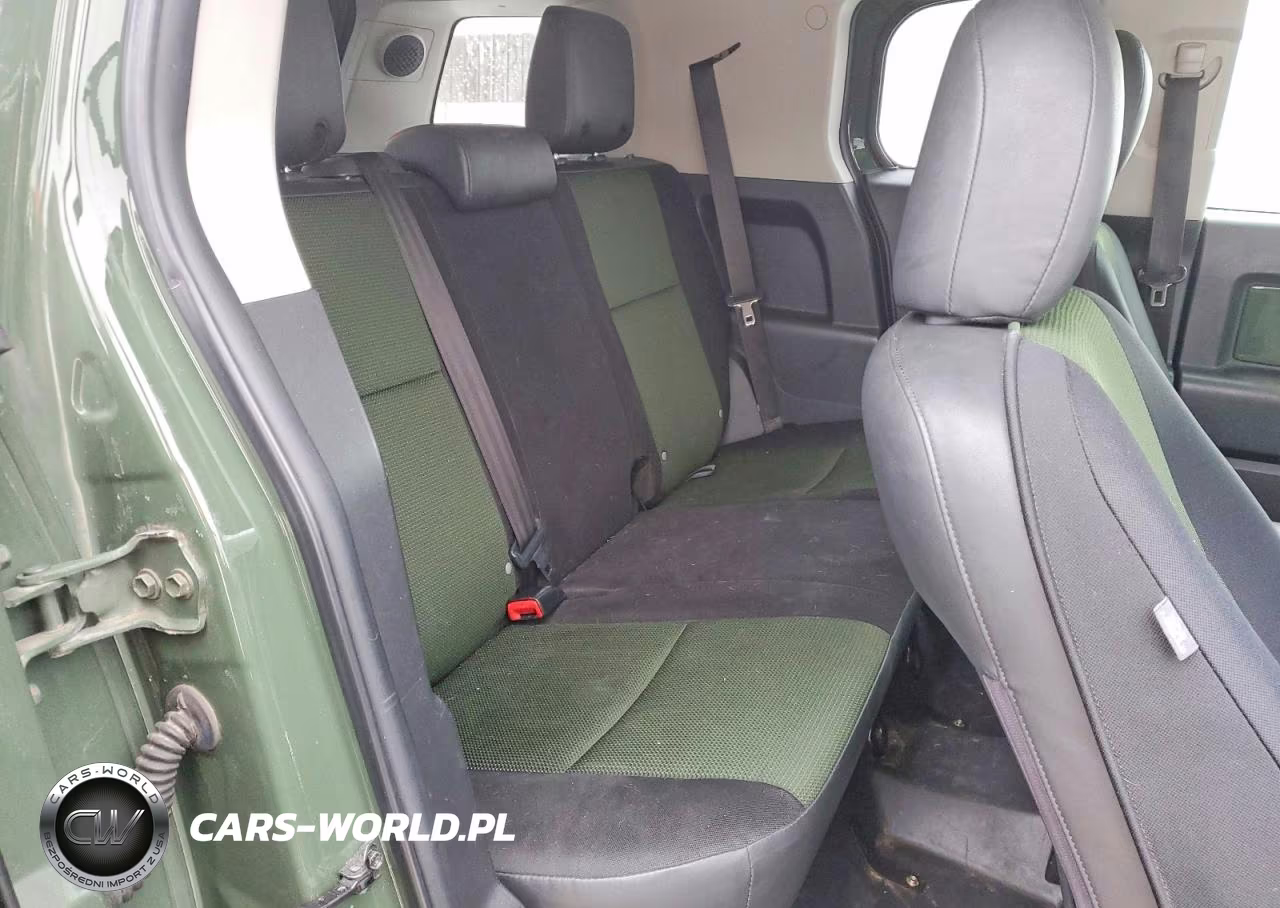 2011 Toyota Fj Cruiser VIN:JTEBU4BF1BK105445 - 11