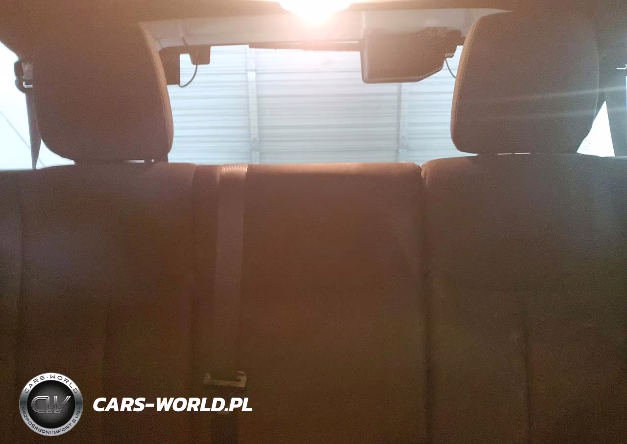 2016 Jeep Wrangler Unlimited Sport VIN:1C4BJWDG4GL205118 - 10