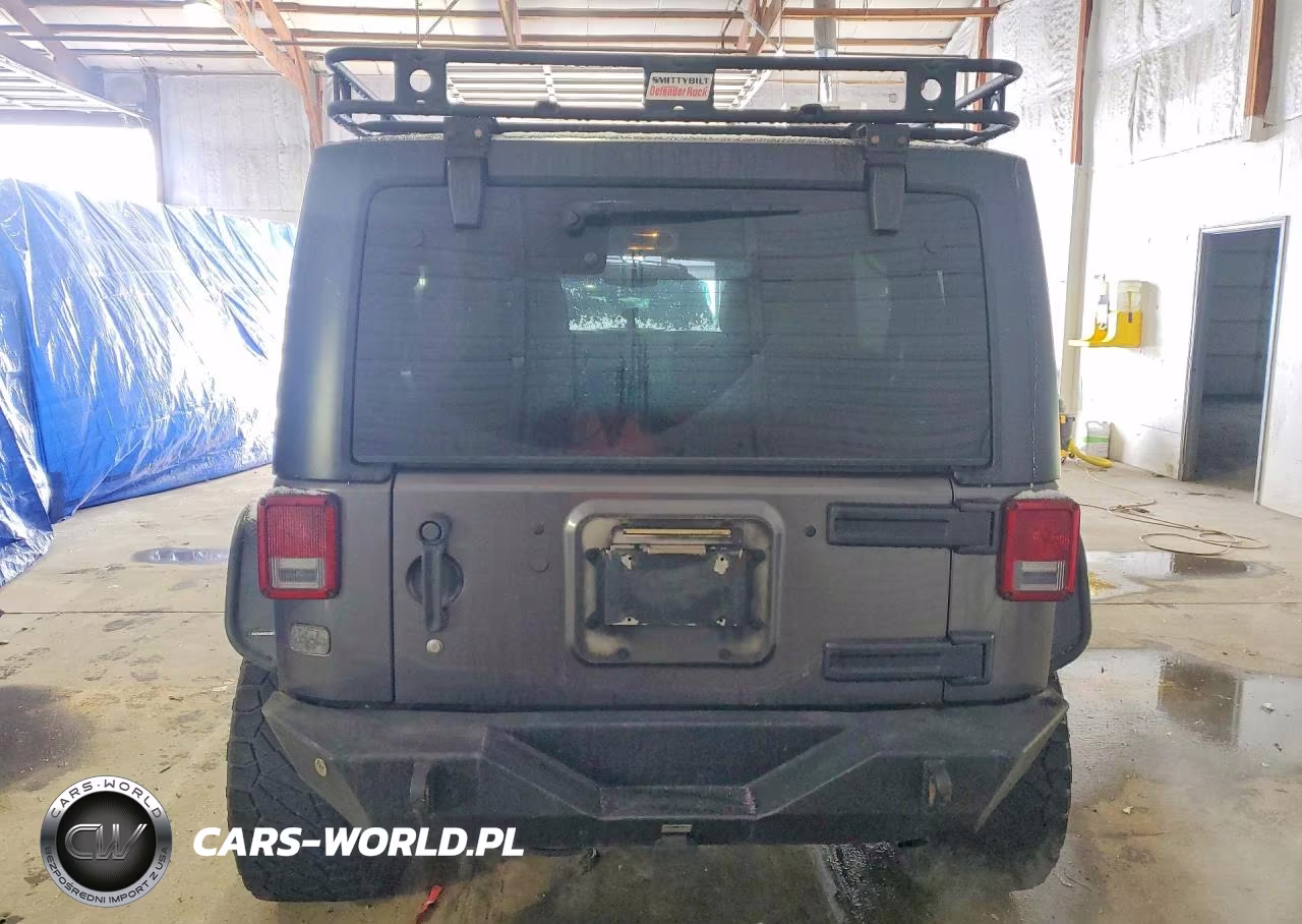 2016 Jeep Wrangler Unlimited Sport VIN:1C4BJWDG4GL205118 - 6