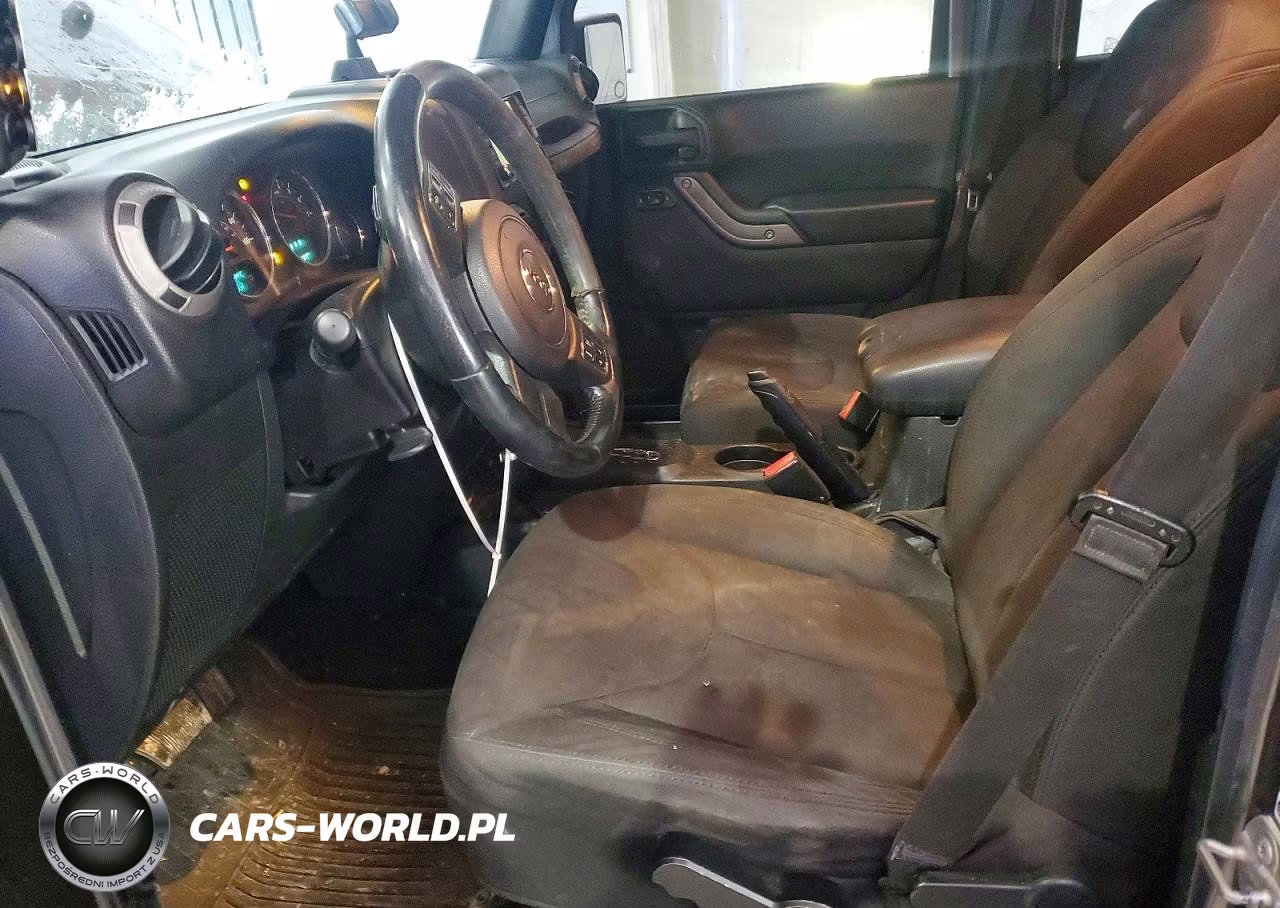 2016 Jeep Wrangler Unlimited Sport VIN:1C4BJWDG4GL205118 - 7