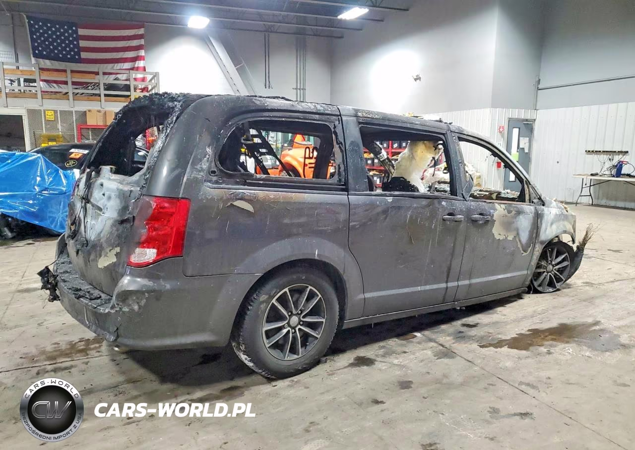 2019 Dodge Grand Caravan Sxt VIN:2C4RDGCG2KR586870 - 3