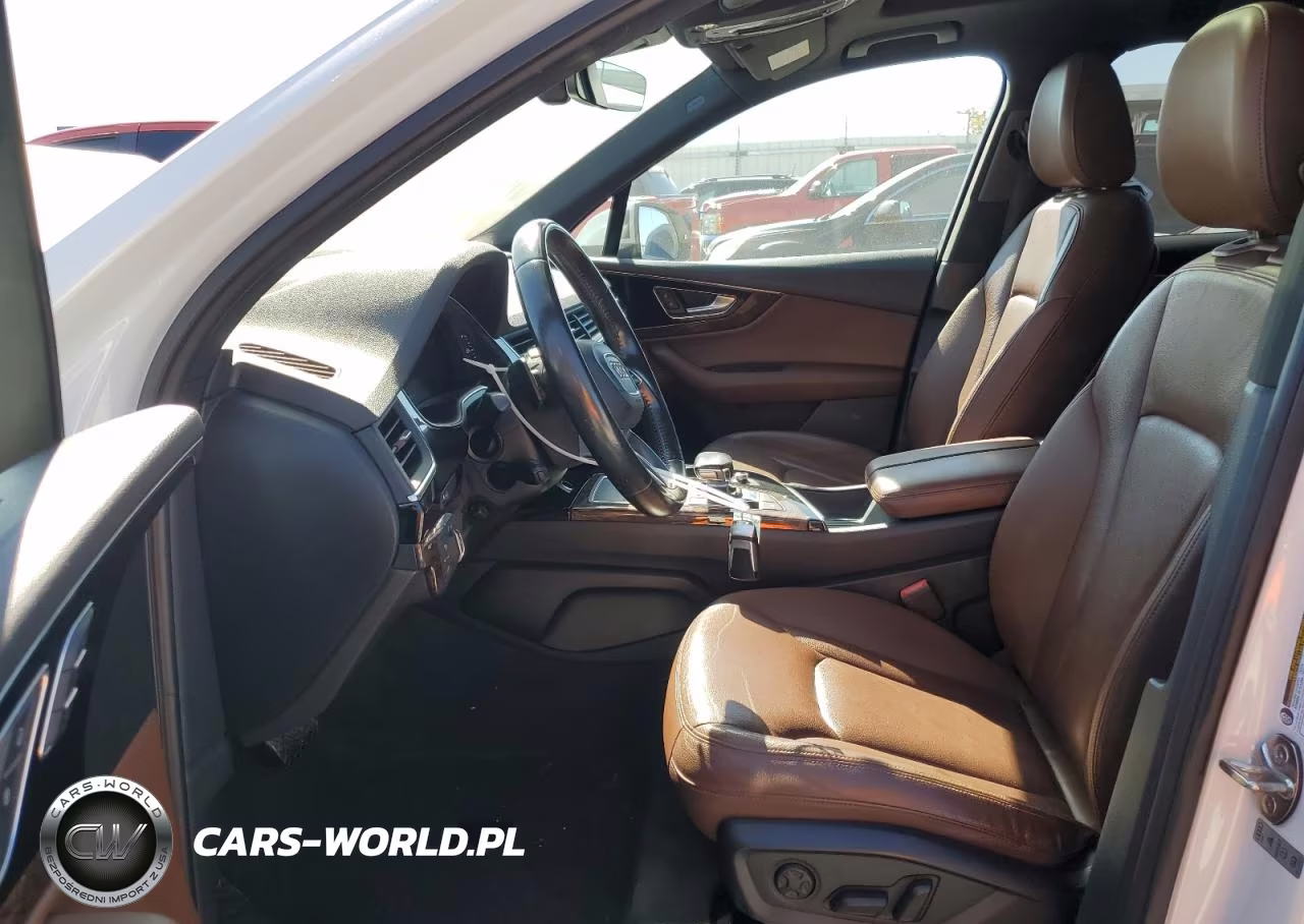 2017 Audi Q7 Premium Plus VIN:WA1LAAF73HD026319 - 7
