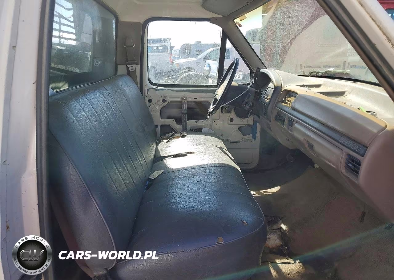 1992 Ford F350 Dump Truck VIN:2FDJF37G6NCA17940 - 11
