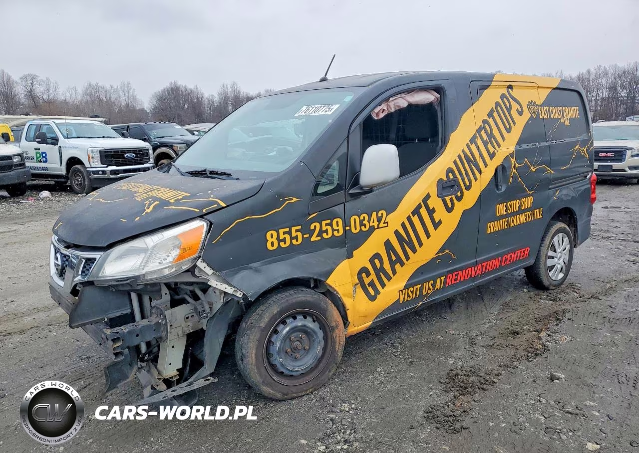 2014 Niss Nv200 2.5S