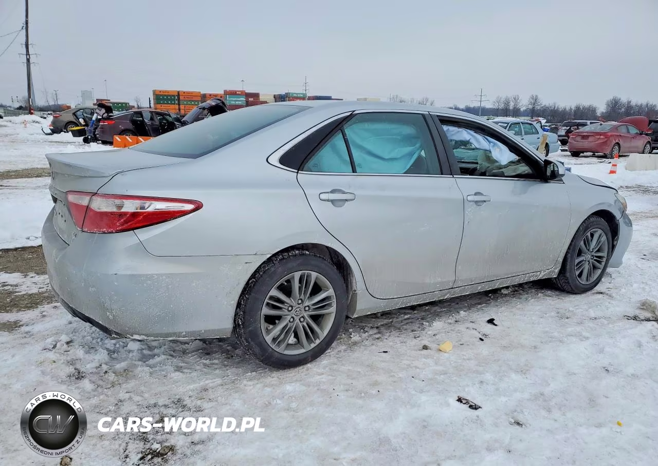 2015 Toyota Camry Le VIN:4T1BF1FK4FU892711 - 3