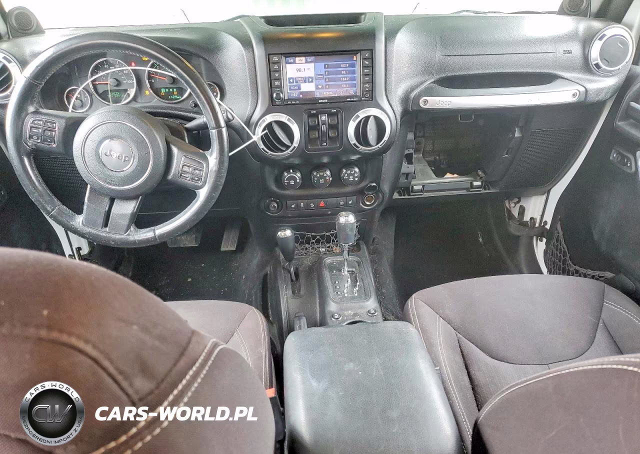 2014 Jeep Wrangler Unlimited Sahara VIN:1C4BJWEG6EL127114 - 8