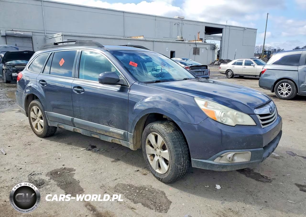 2010 Subaru Outback 2.5I Premium VIN:4S4BRBCC3A3382648 - 4