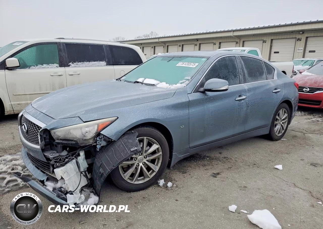 2015 Infiniti Q50 Base